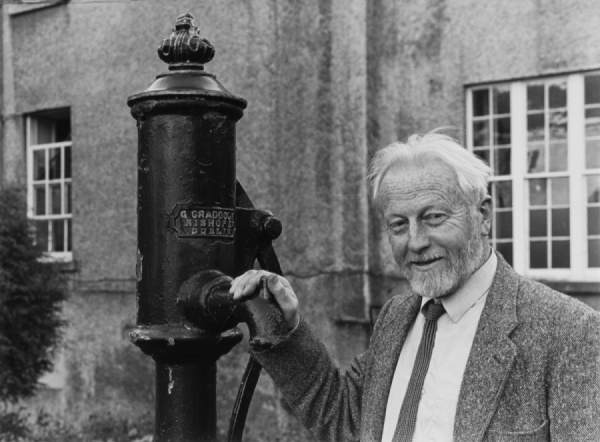 Oscail an phortráid