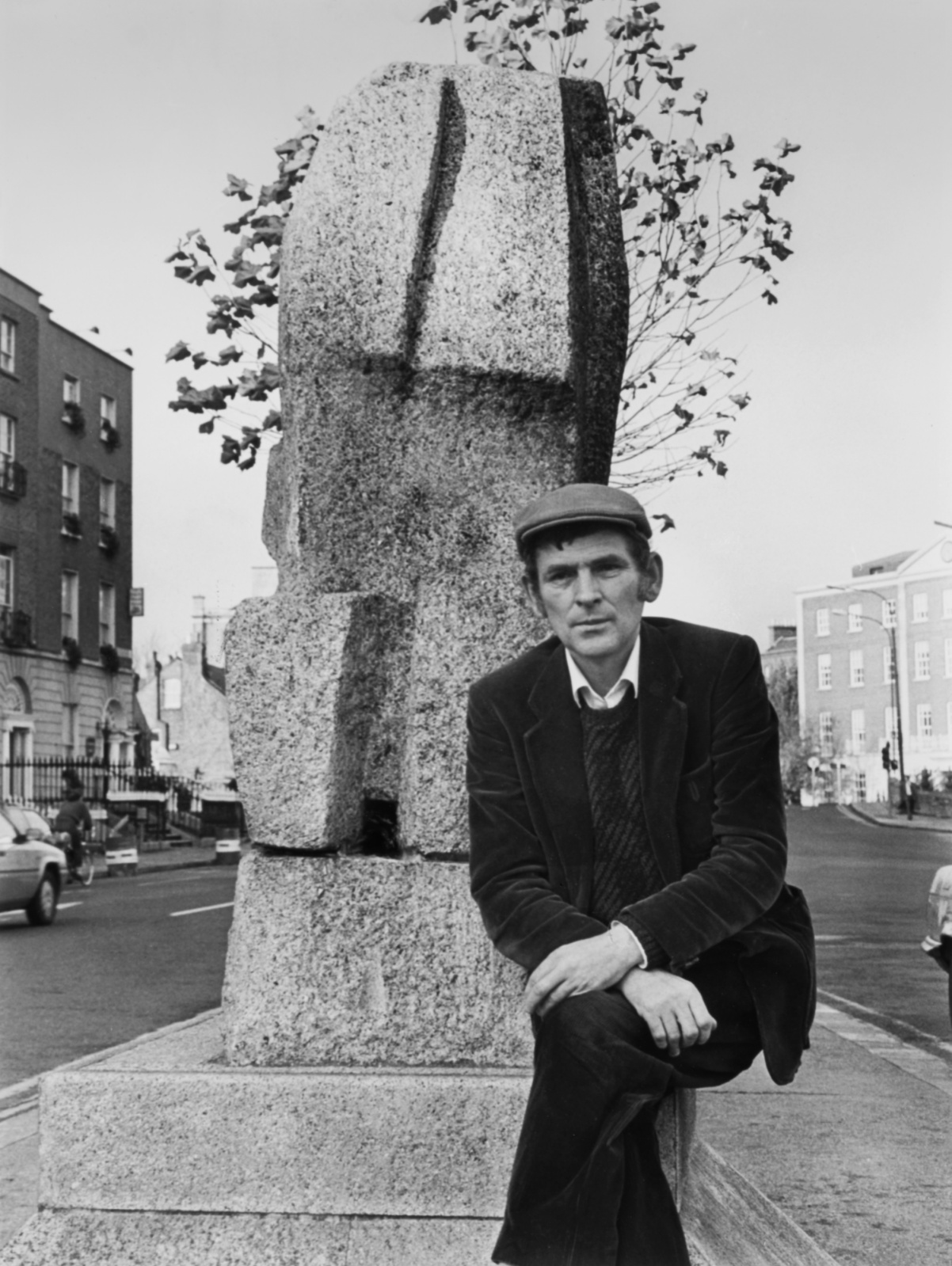 Mícheál Ó hAirtnéide