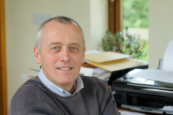 Oscail an phortráid